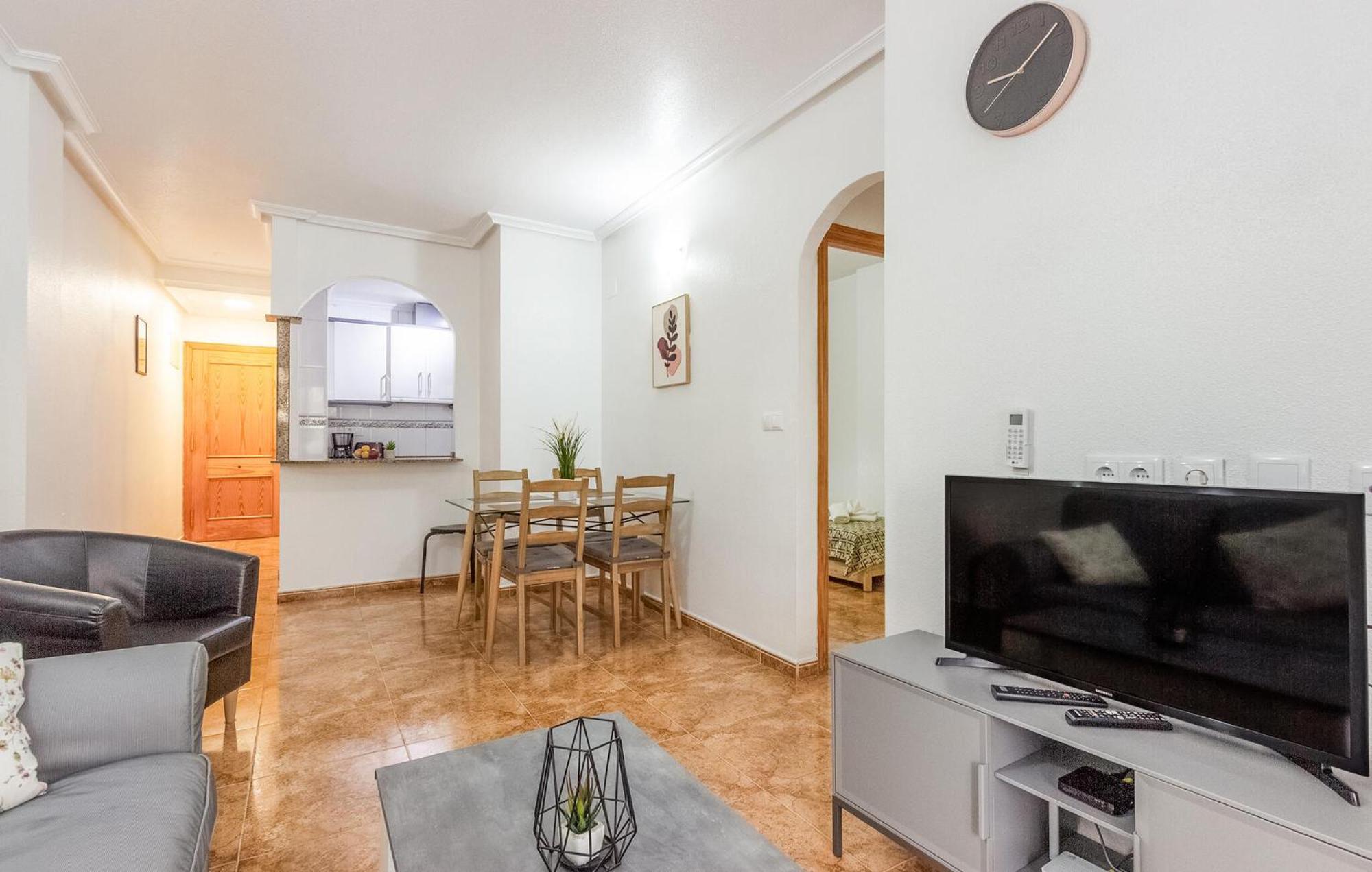 Amazing Apartment In Torrevieja With Kitchen Zewnętrze zdjęcie