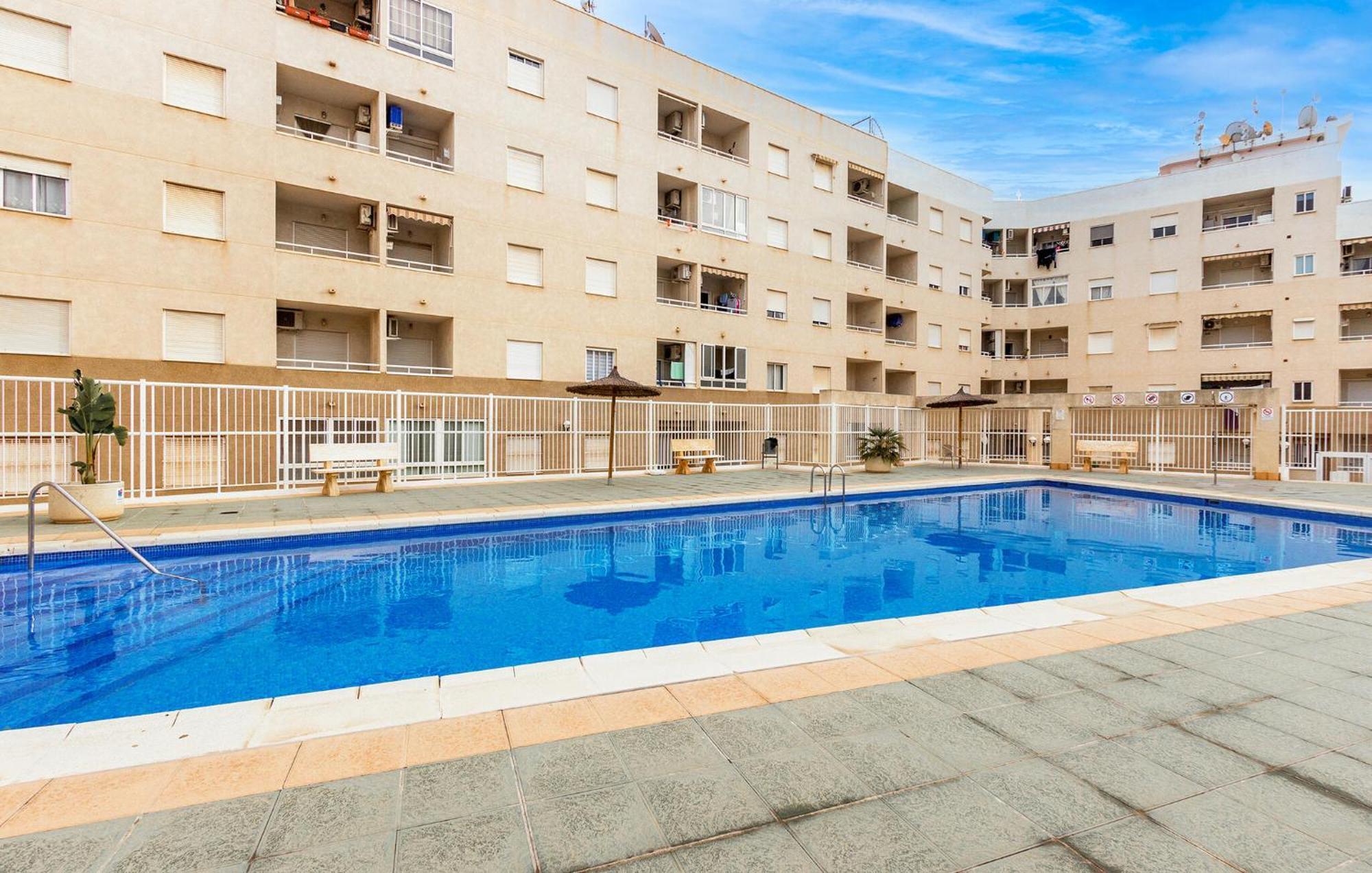 Amazing Apartment In Torrevieja With Kitchen Zewnętrze zdjęcie
